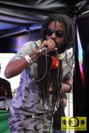 Amlak Redsquare (Jam) by Sun Fire Sound 22. Reggae Jam Festival - Bersenbrueck 30. Juli 2016 (1).JPG